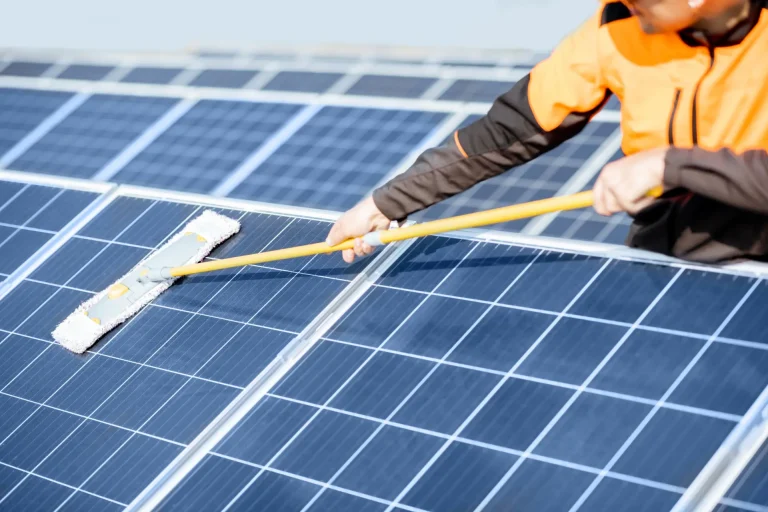 Photovoltaikanlagenreinigung